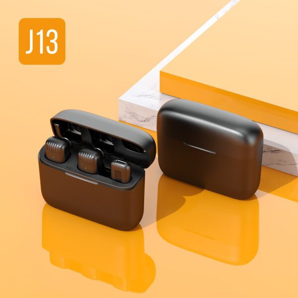 Wireless Lavalier Microphone With Charging Case - Image 4